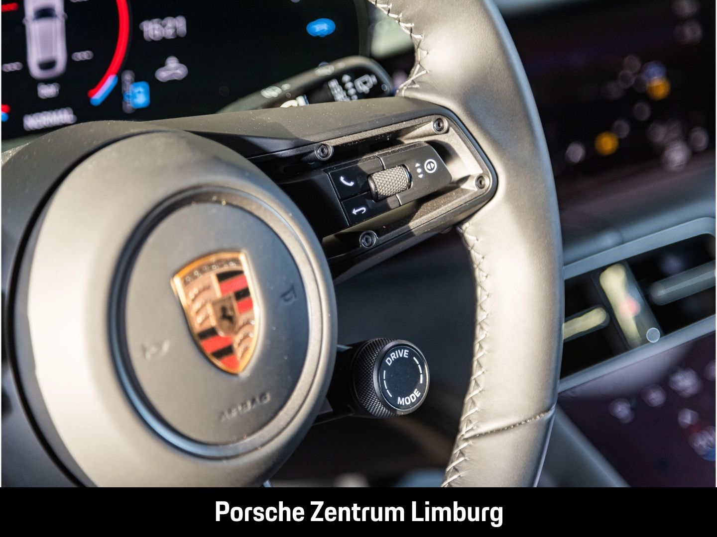 Porsche Taycan 4 Cross Turismo BOSE Hinterachslenkung