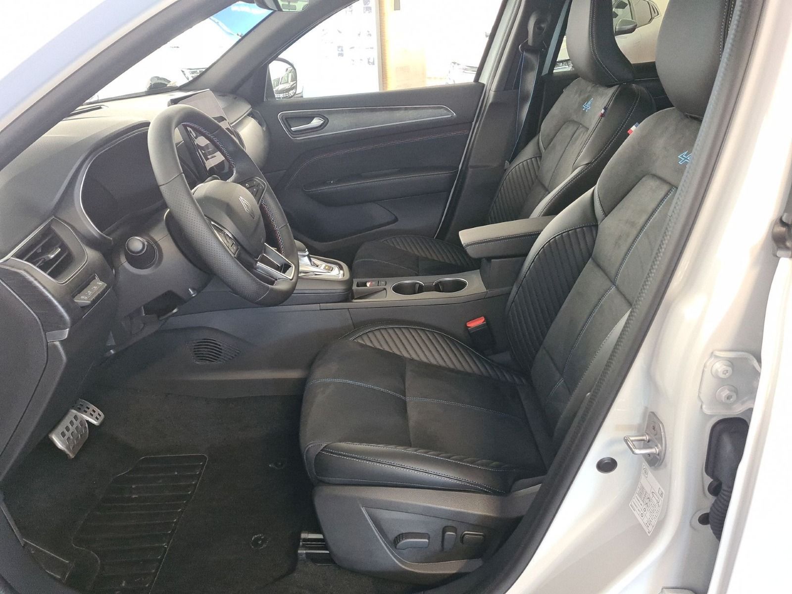 Renault ARKANA ESPRIT ALPINE Full Hybrid - Samsaru's Car Outlet