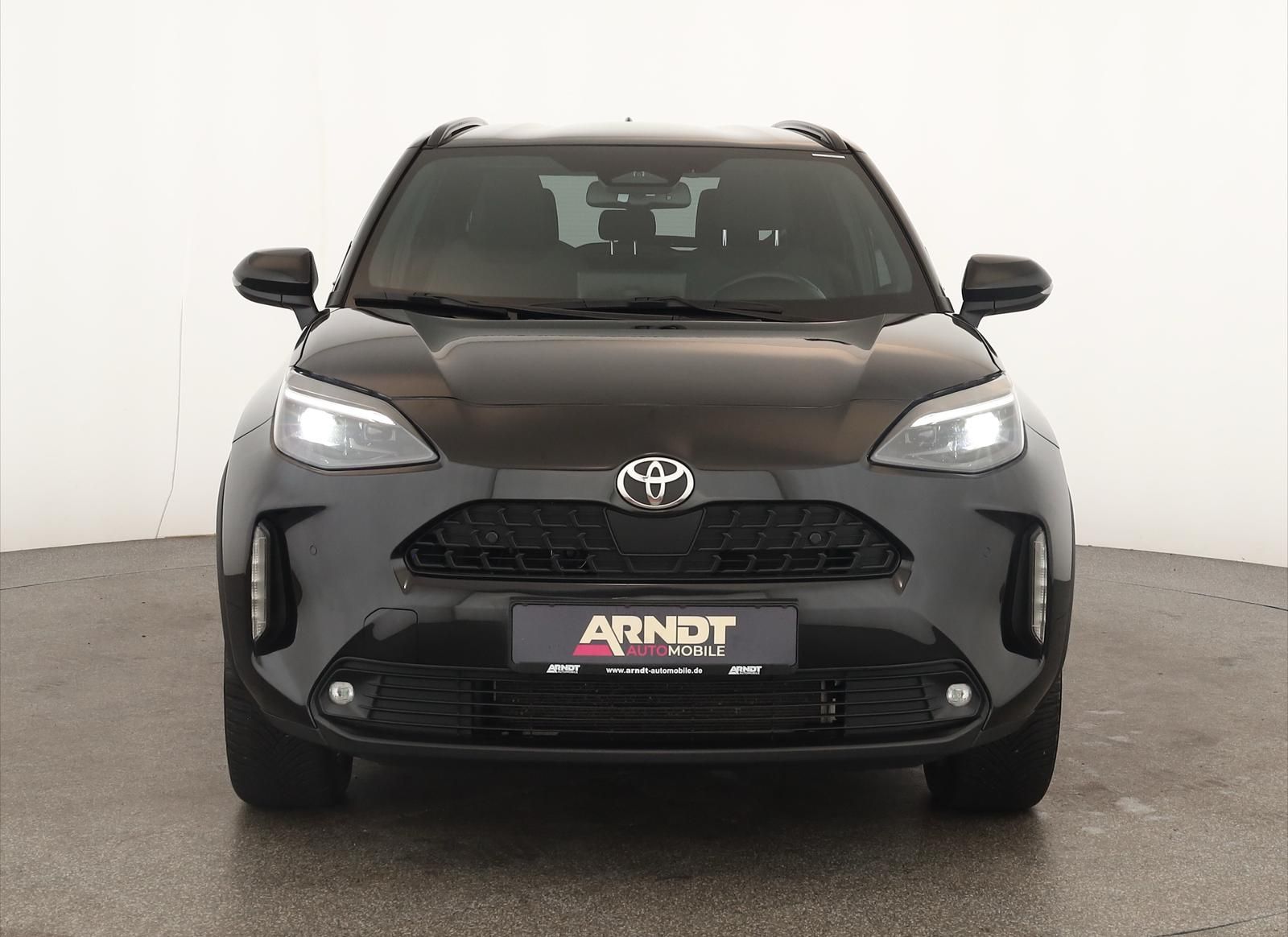 Toyota Yaris Cross CVT Team D LED Navi SHZ iACC Kam 17"