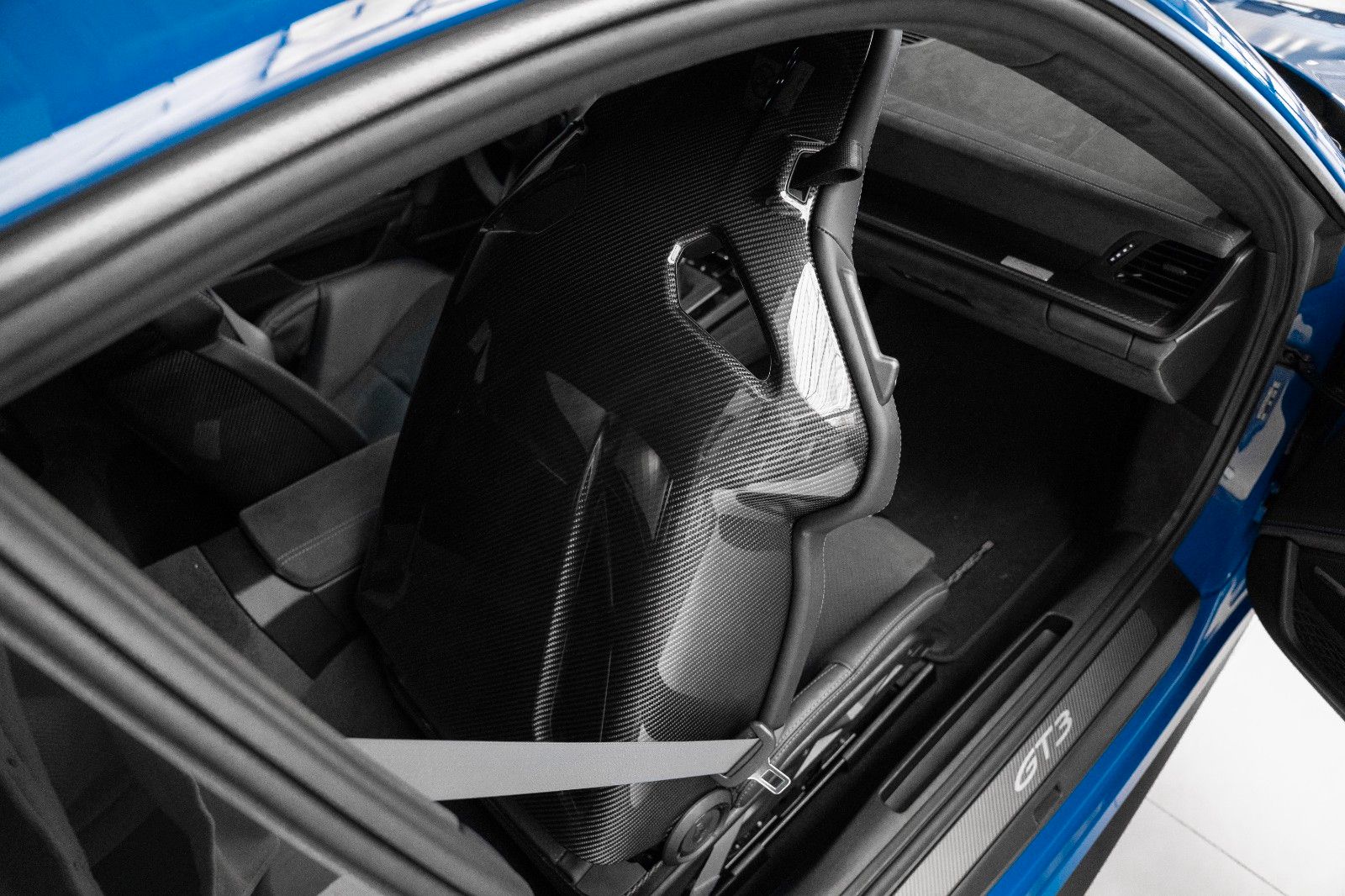 Porsche 992 GT3 - Samsaru's Car Outlet