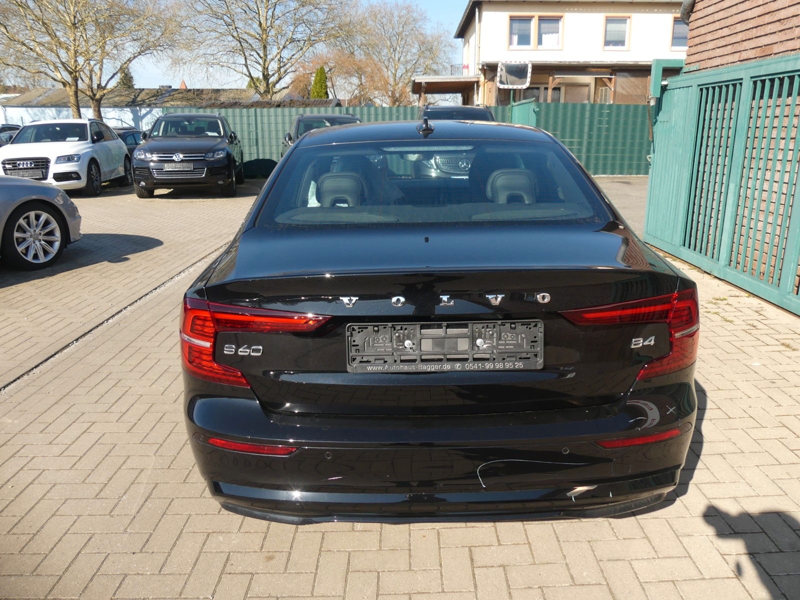 Volvo S60 Lim. Plus Dark Automatik