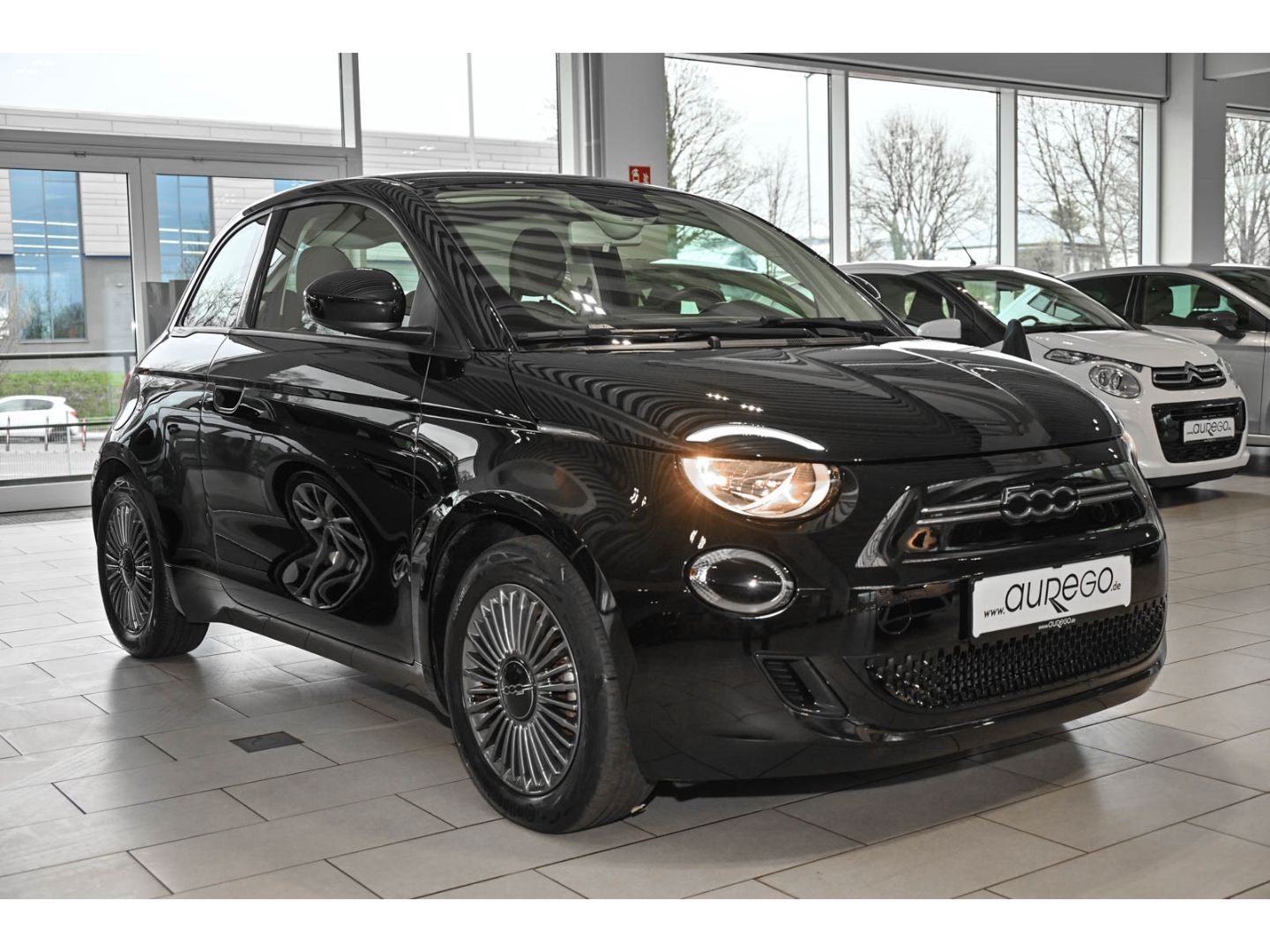 Fiat 500e Icon - Samsaru's Car Outlet