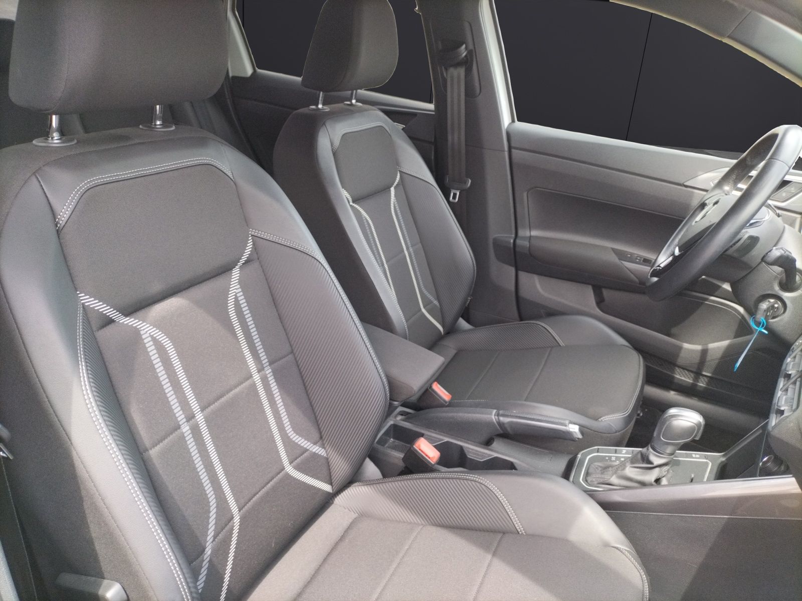Volkswagen Polo VI Highline TSI DSG - Samsaru's Car Outlet