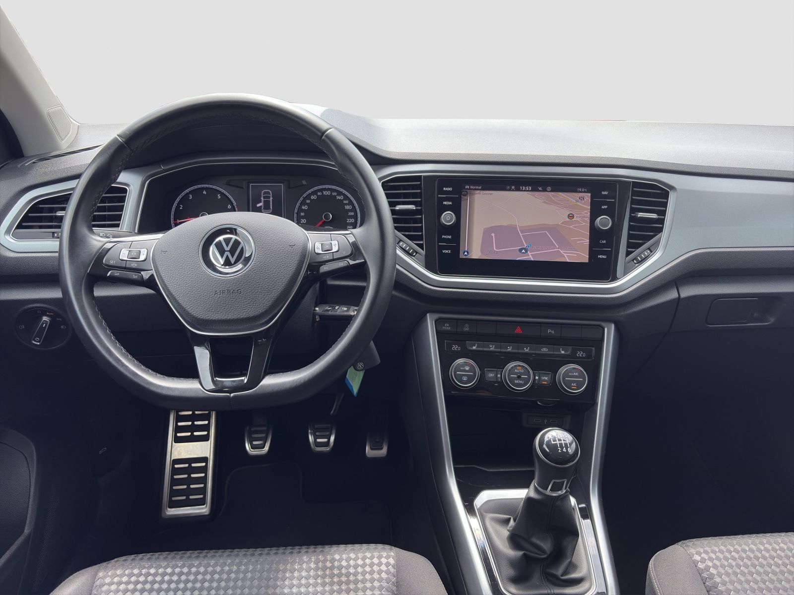 Volkswagen T-Roc 1.0TSI ACTIVE - Samsaru's Car Outlet