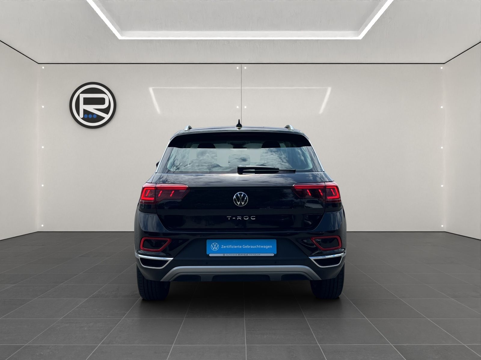 Volkswagen T-Roc 2.0 TDI Style - Samsaru's Car Outlet