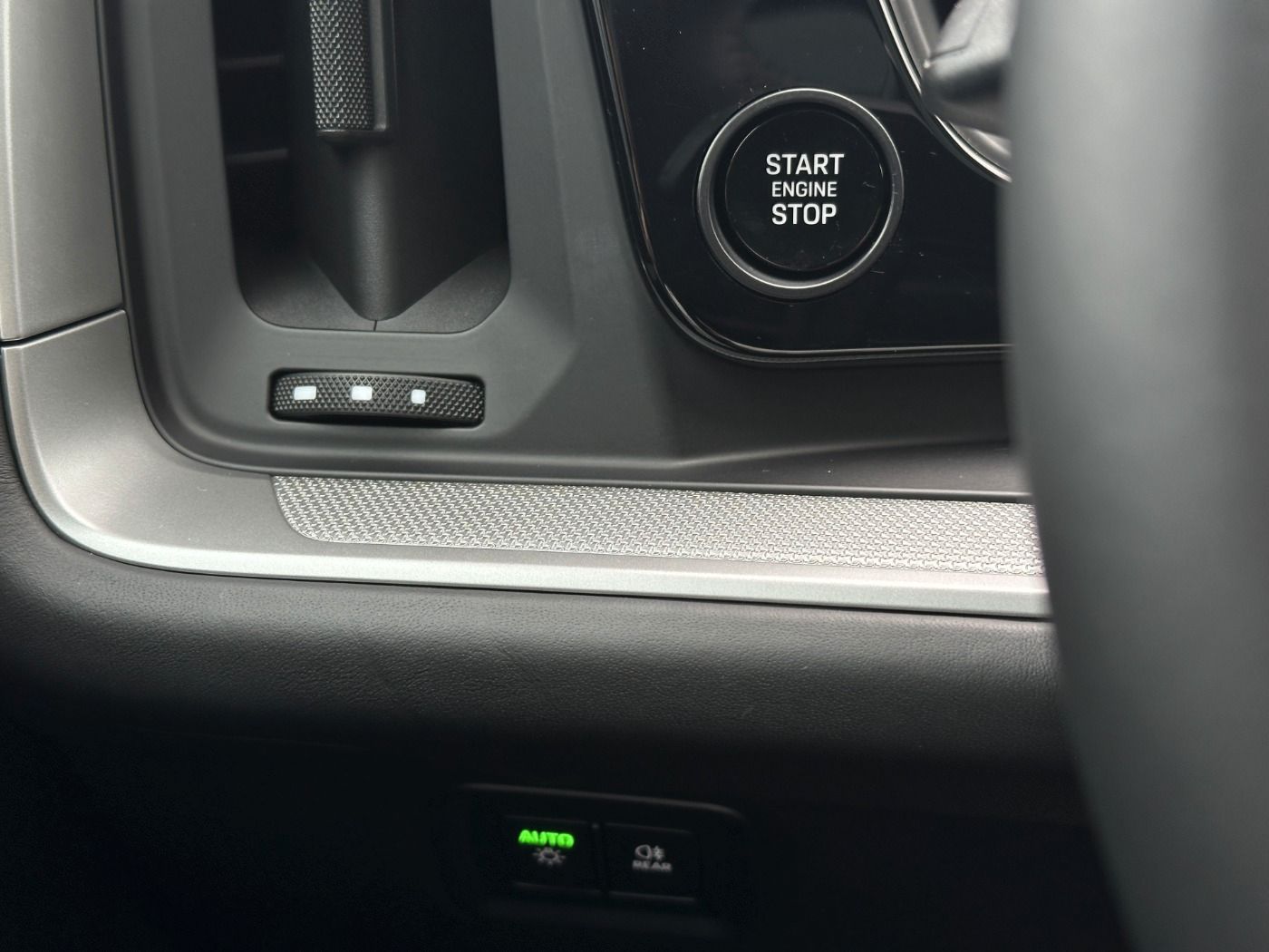 Porsche Cayenne E-Hybrid PANO BOSE Sportlenkrad