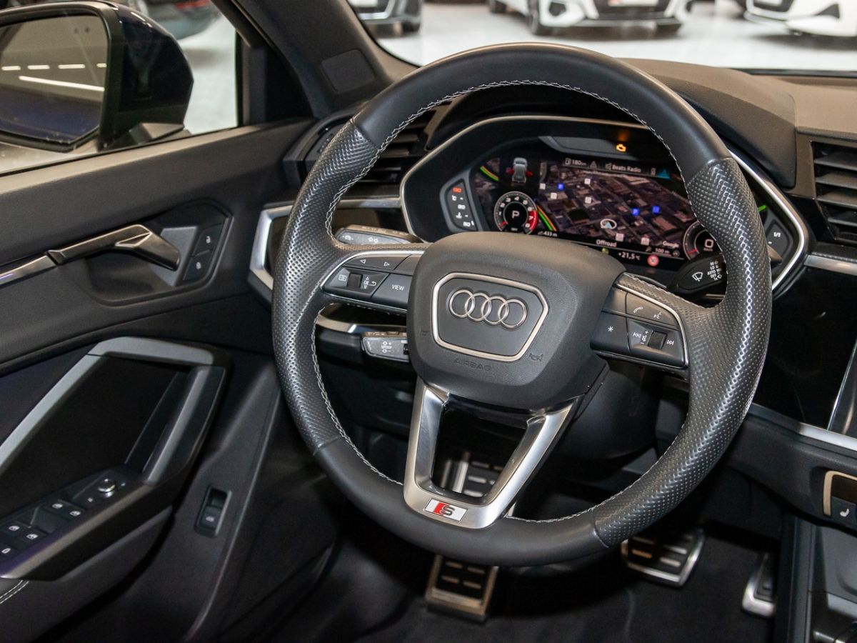 Audi Q3 S line 40 TFSI quattro - Samsaru's Car Outlet