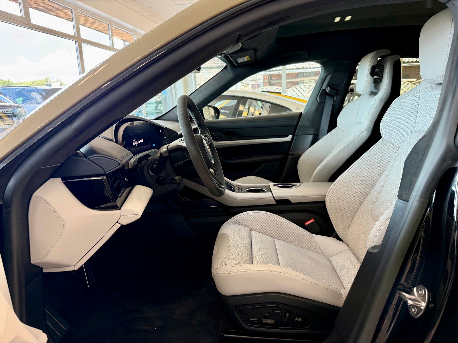 Porsche Taycan Sport Turismo GTS Panorama/ACC/APPROVED