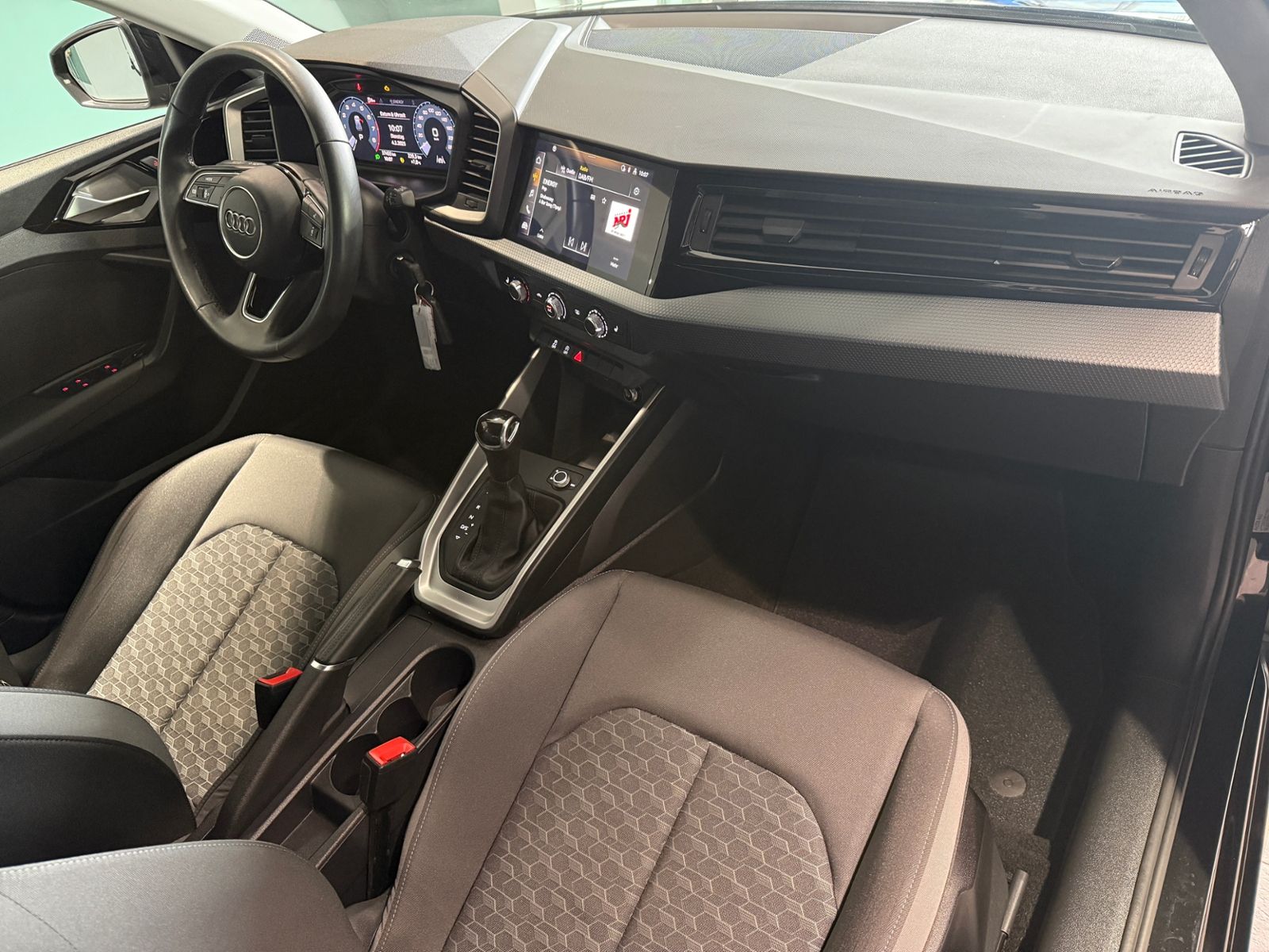 Audi A1 Sportback 25TFSI DSG - Samsaru's Car Outlet
