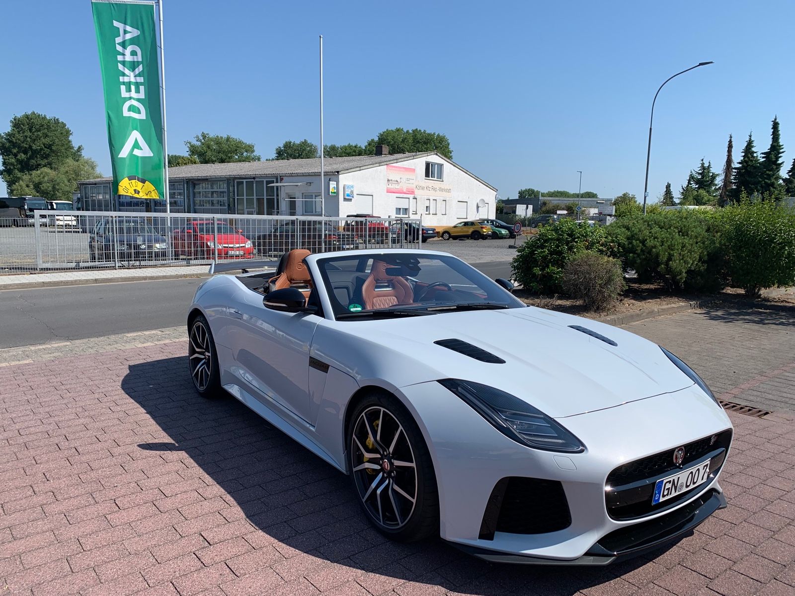 Jaguar F-TYPE Cabriolet SVR V8 AWD Karbon Keramik Paket