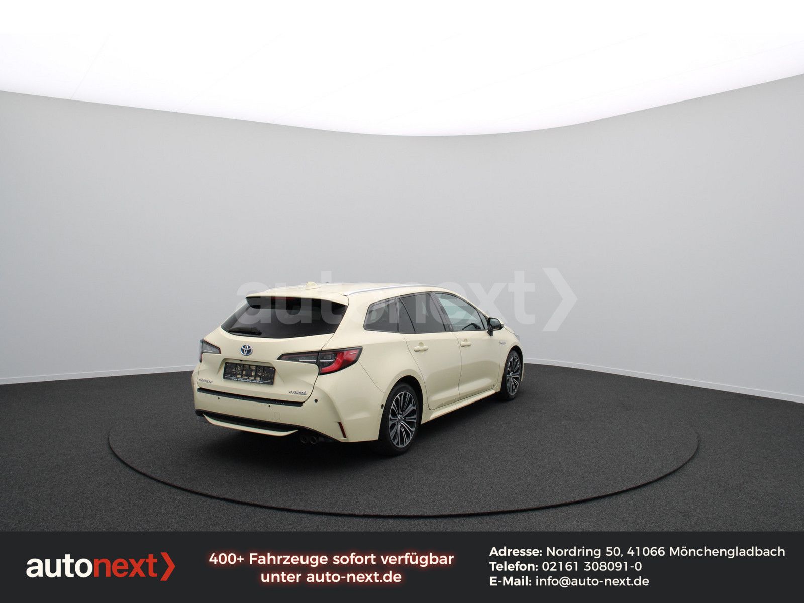 Toyota Corolla 2.0 Hybrid Business Edition - Samsaru's Car Outlet