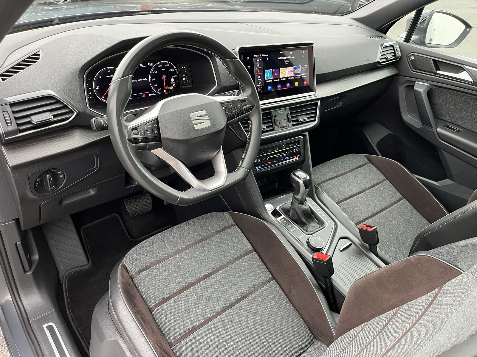 Seat Tarraco 2.0 TDI DSG Xcellence AHK PANO 4xSHZ Nav