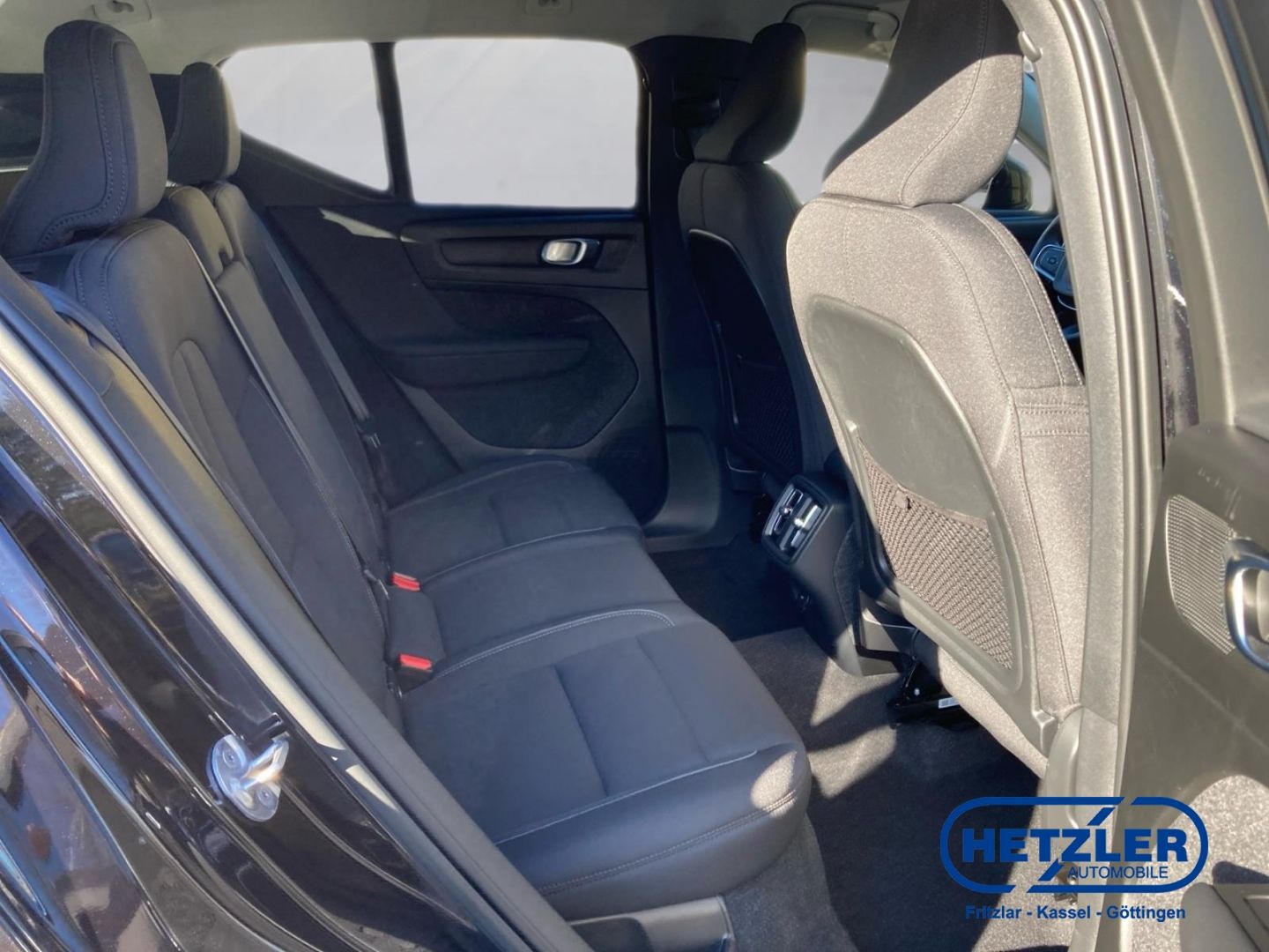 Volvo XC40 T3 Momentum Pro 2WD AHK Navi Soundsystem LE