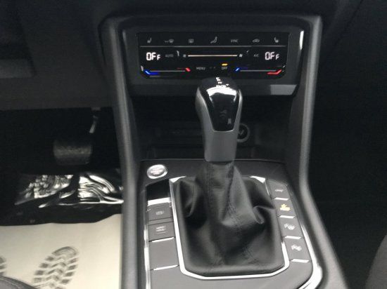 Volkswagen Tiguan 1.4 e-Hybrid Elegance - Samsaru's Car Outlet