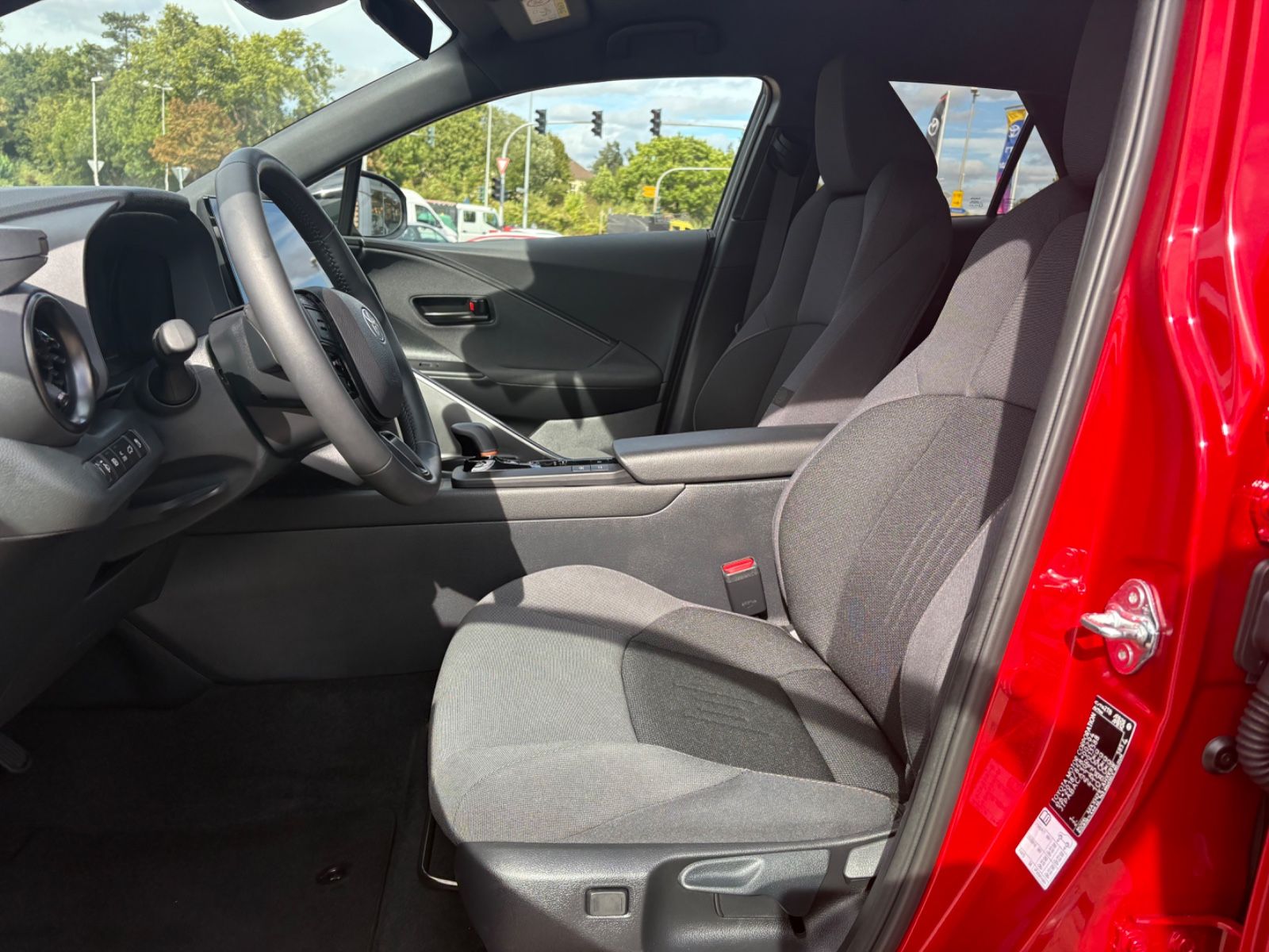 Toyota C-HR Plug-In Team-D **TECHNIKPAKET**