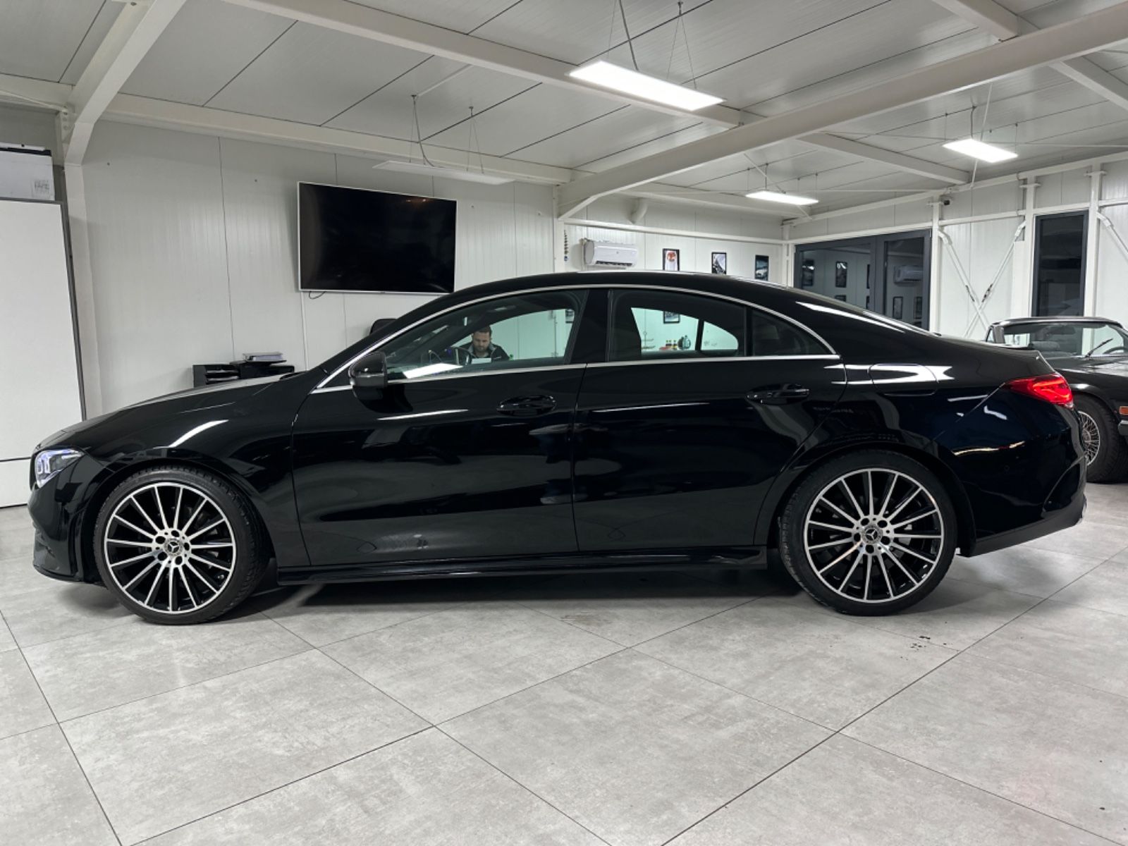 Mercedes-Benz CLA 180 9G-TRONIC AMG LINE - Samsaru's Car Outlet