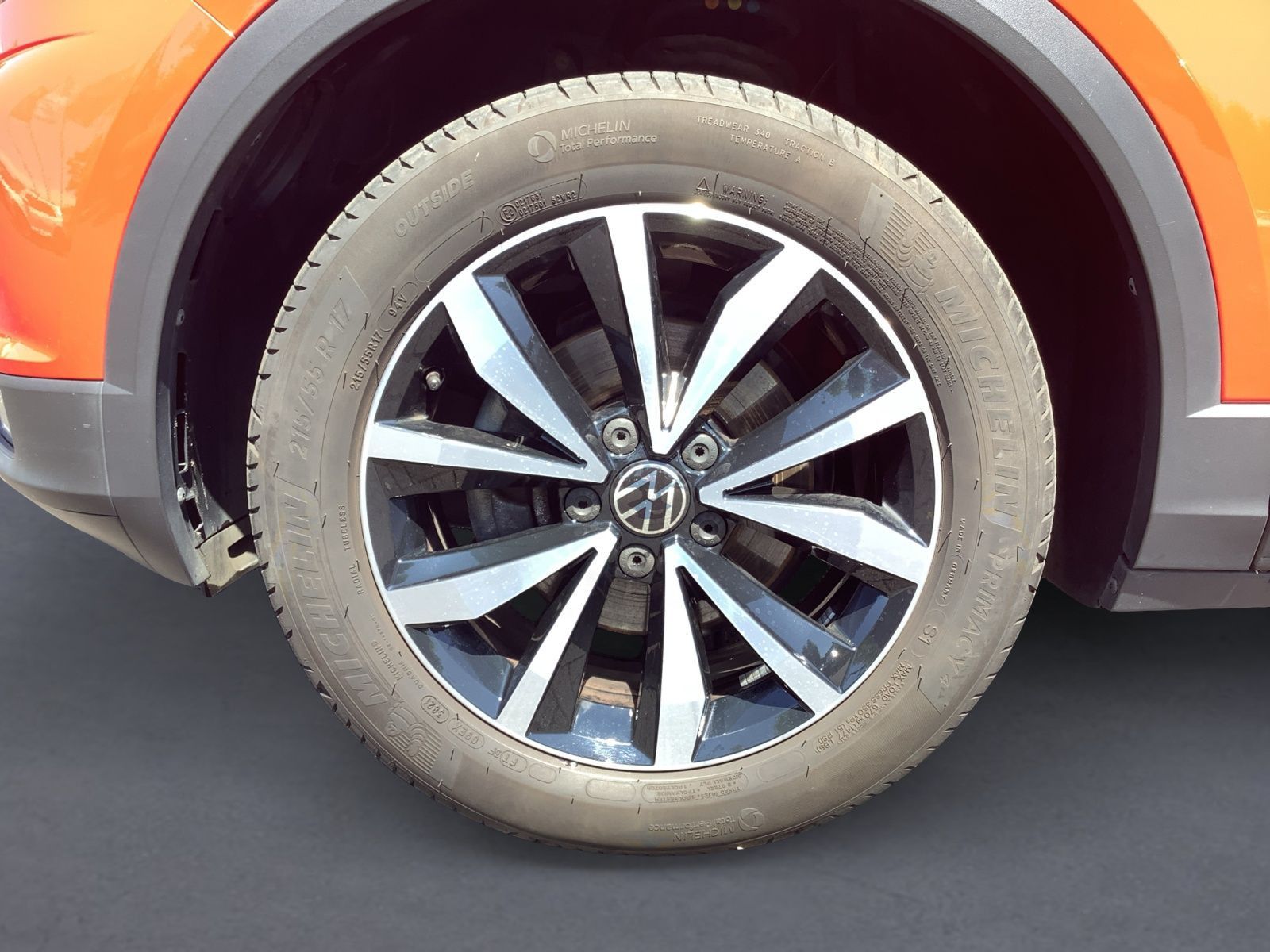 Volkswagen T-Roc 1.0TSI STYLE - Samsaru's Car Outlet
