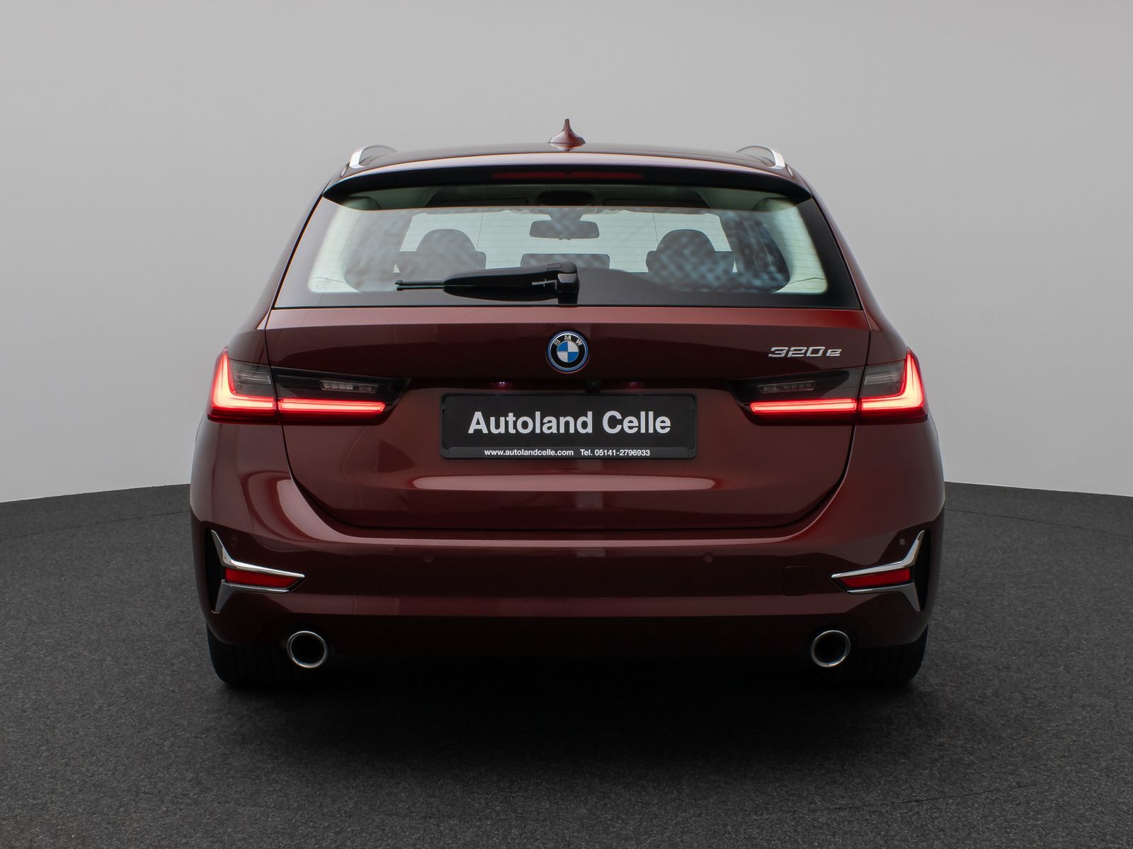 BMW 320e Luxury Line - Samsaru's Car Outlet