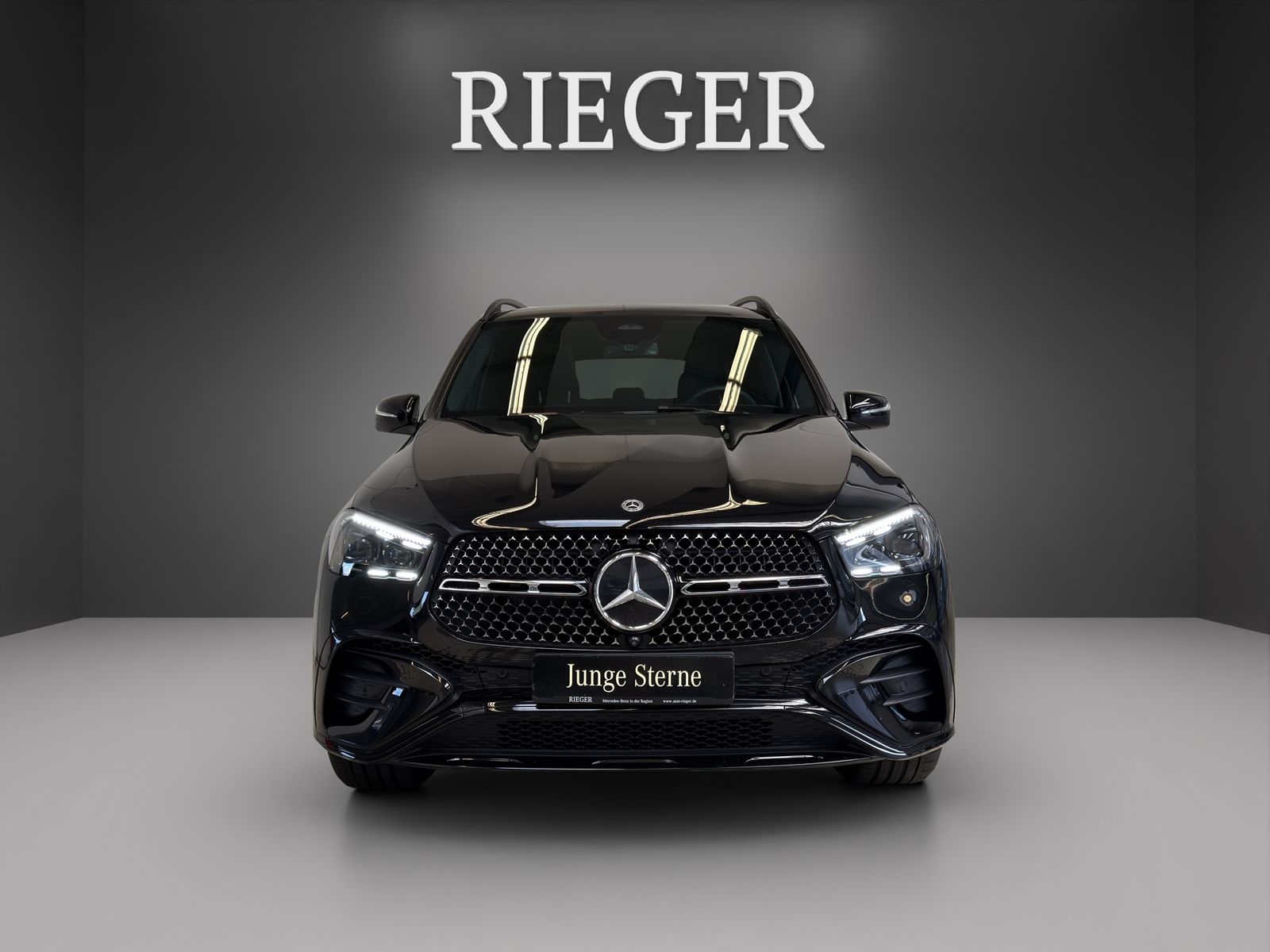 Mercedes-Benz GLE 450 d 4M AMG*AHK*Pano*MEMORY*HUD*Airmatic*++