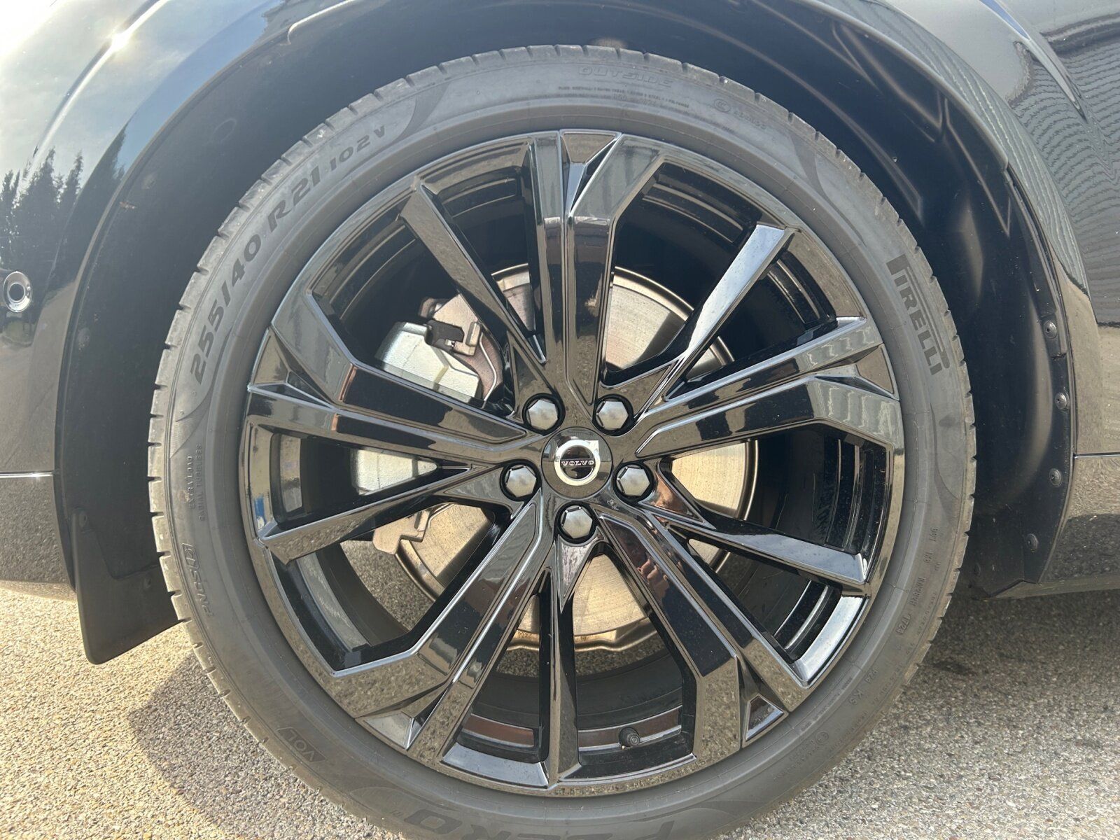 Volvo T6 AWD Plus Black Ed.+360+Luftfahrw.+AHK+Assist.