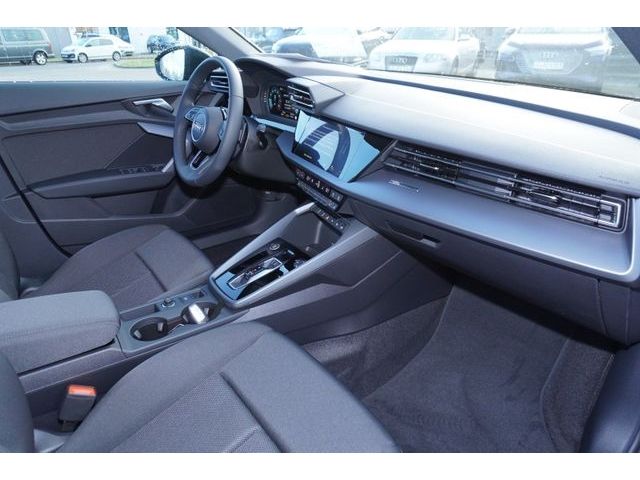 Audi A3 Sportback 30 TFSI 85(116) kW(PS) S tronic Na