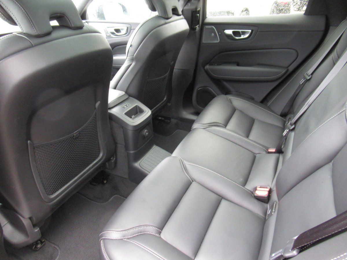 Volvo XC60 T6 AWD Plug-in Hybrid Black Edition Ultra