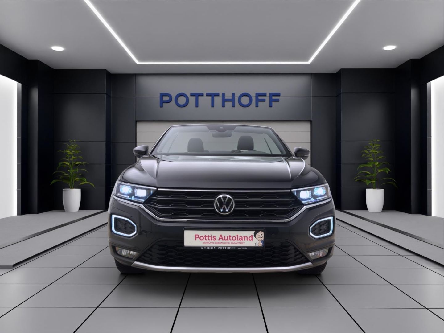 Volkswagen T-Roc 1.0 TSI STYLE - Samsaru's Car Outlet