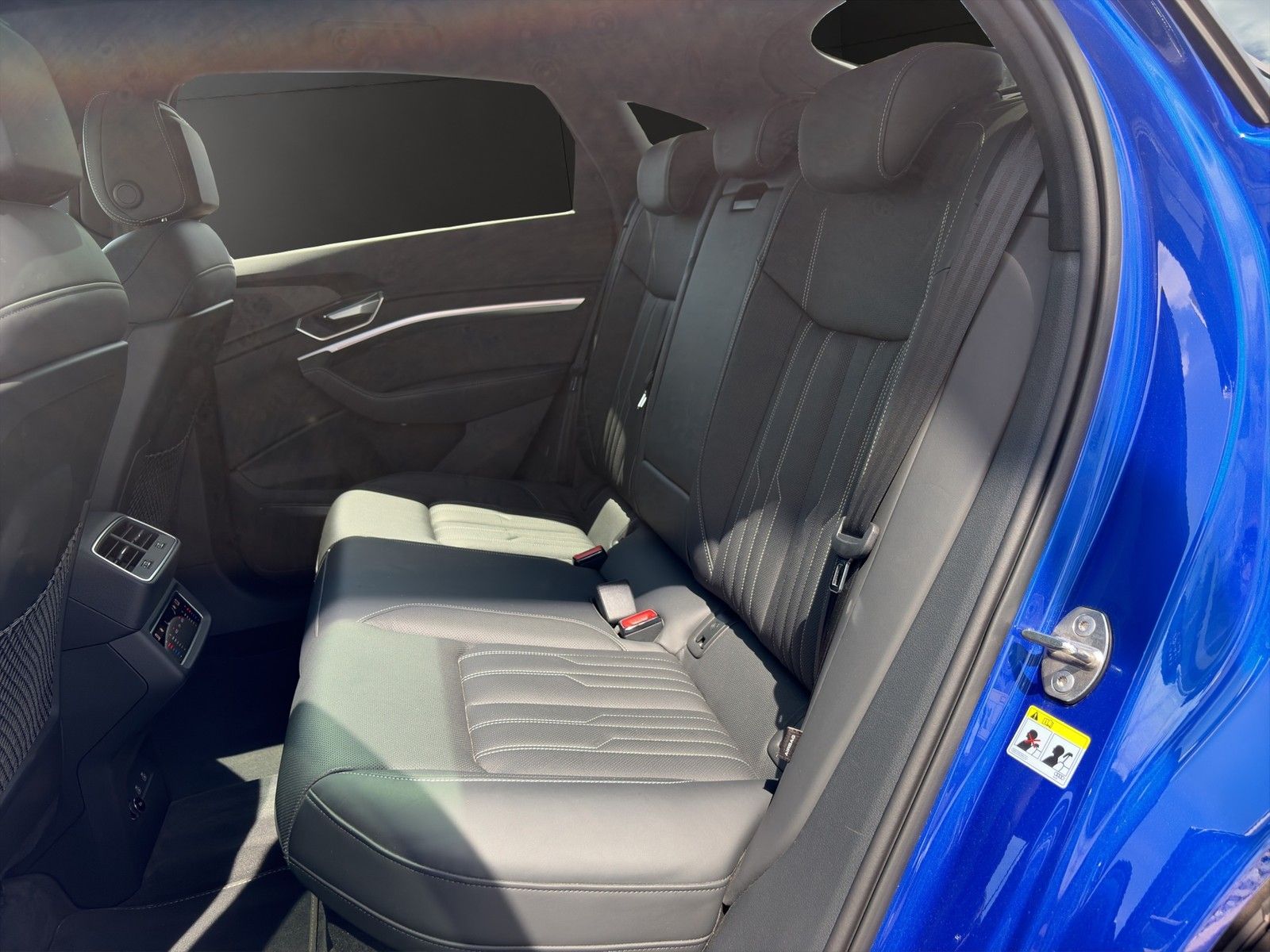 Audi Q8 Sportback e-tron 55 quattro S line AHK+Pano