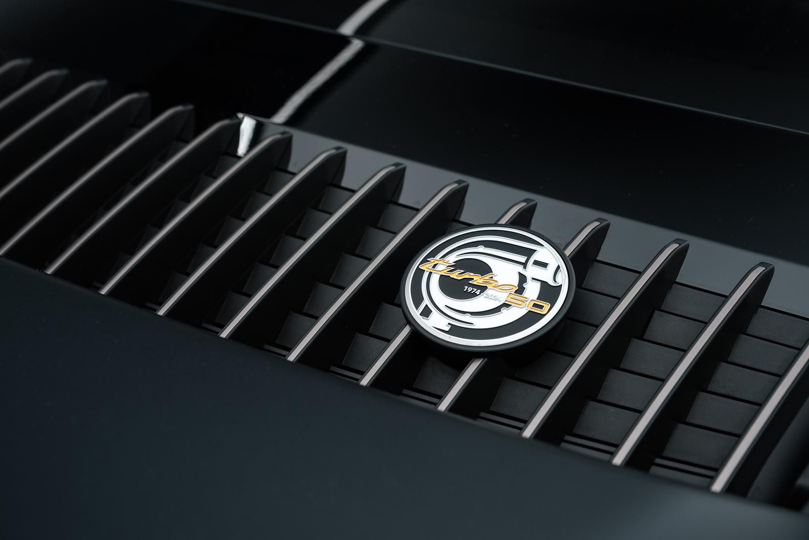 Porsche 911 Turbo 50 Jahre HERITAGE/360/BURM.