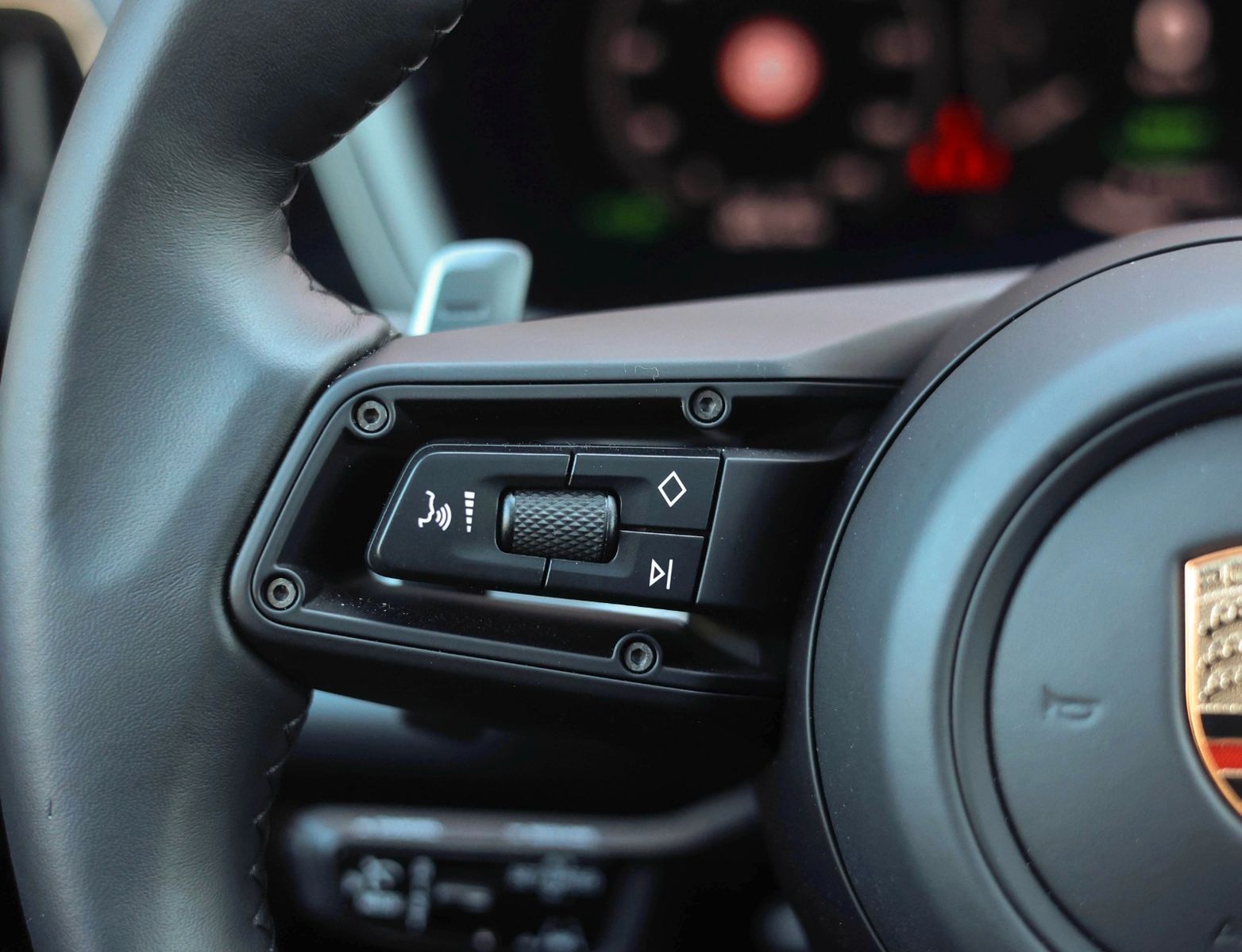 Porsche Cayenne Coupe E-Hybrid *Goodwood Green*