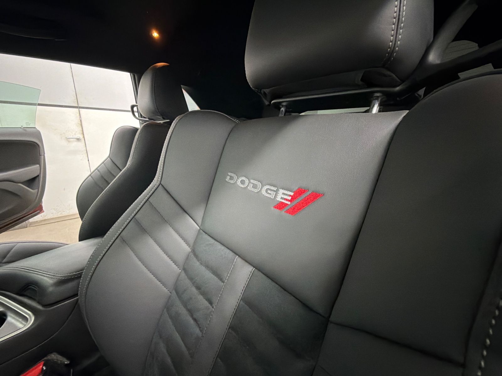 Dodge Challenger R/T 5.7 V8/Octane-Red/Carplay/20"