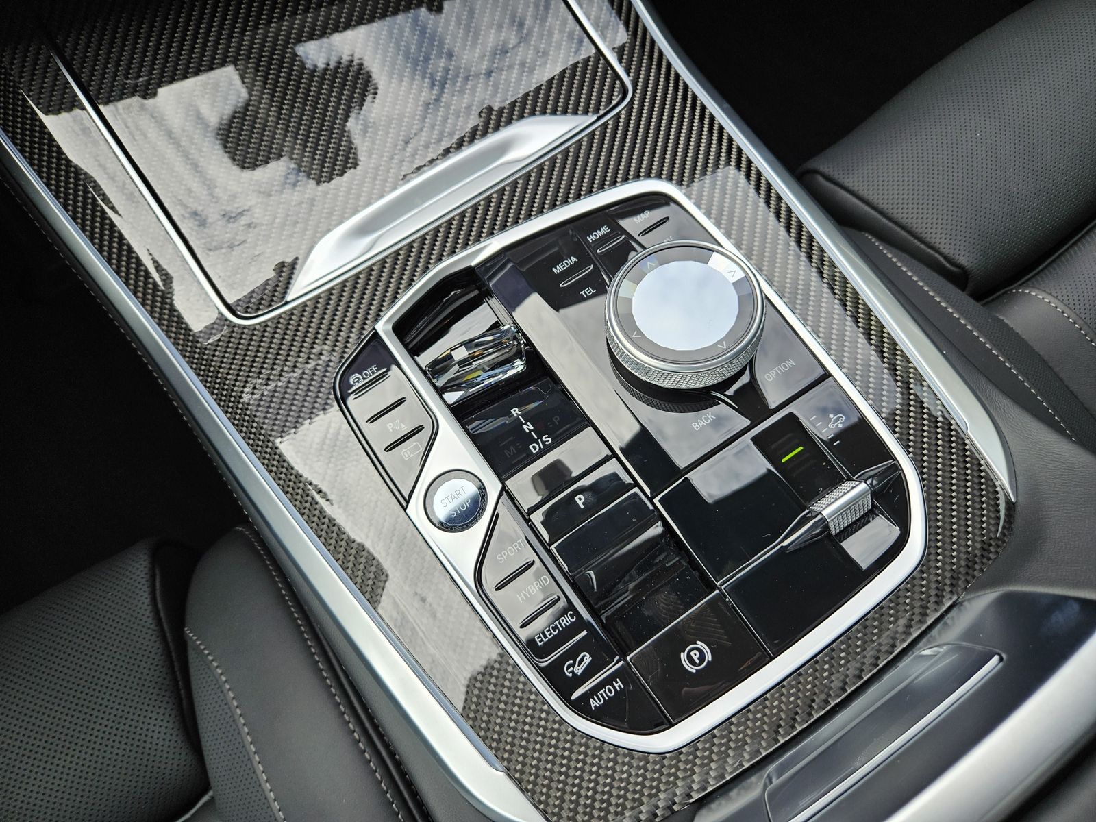 BMW X5 xDrive50e M Sport Pano AHK Harman Kardon HUD