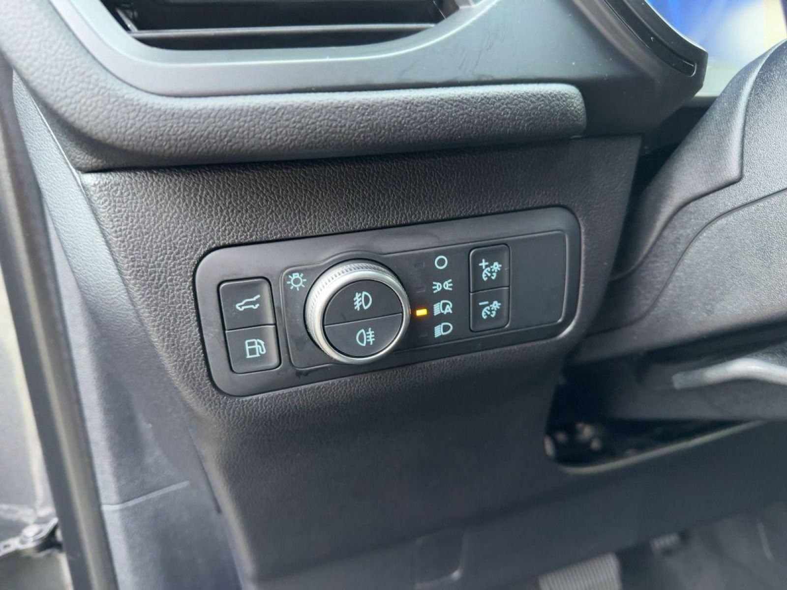 Ford KUGA ST-Line X - Samsaru's Car Outlet
