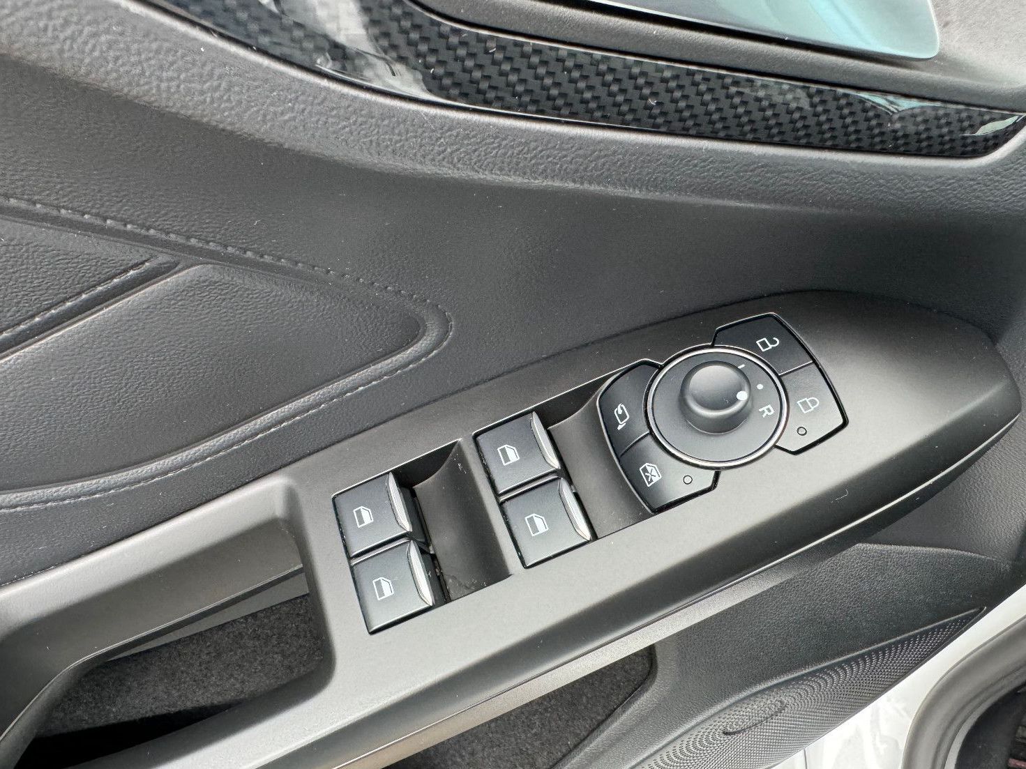 Ford Focus 1.0 Turnier ST-Line X | ACC | LED | SHZ