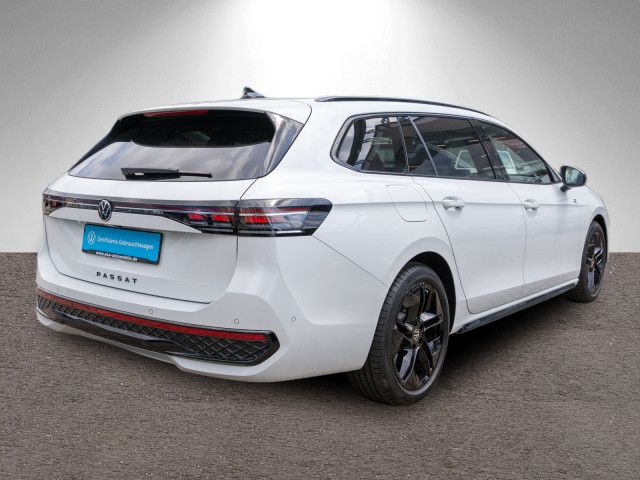 Volkswagen Passat Variant R-Line 2.0TDI 4M DSG PANO HUD AHK