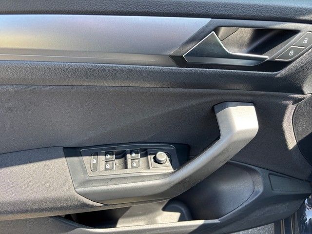 Volkswagen T-Roc 1.5TSI Active - Samsaru's Car Outlet