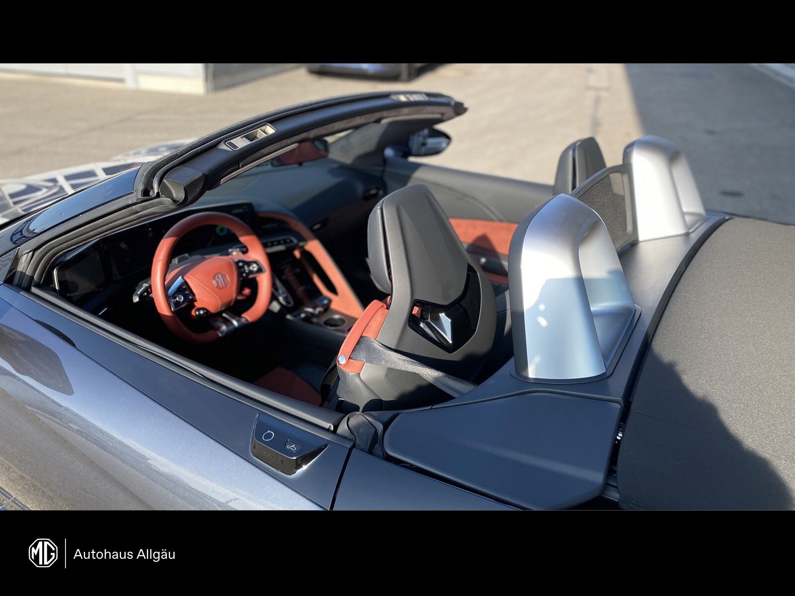 MG Cyberster Roadster ACC 360 Keyl MG iSmart LED