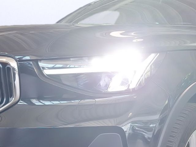Volvo XC40 B3 Core - Samsaru's Car Outlet