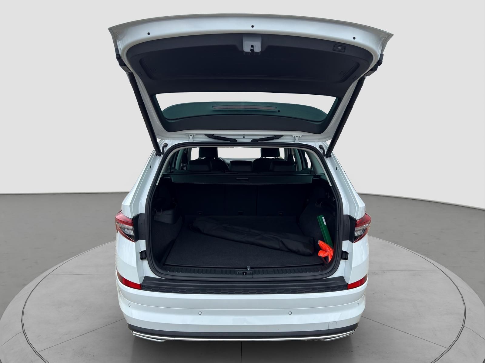 Skoda Kodiaq L&K 4x4*AHK*KESSY*APP-CAR*ACC*MATRIX*VIRT