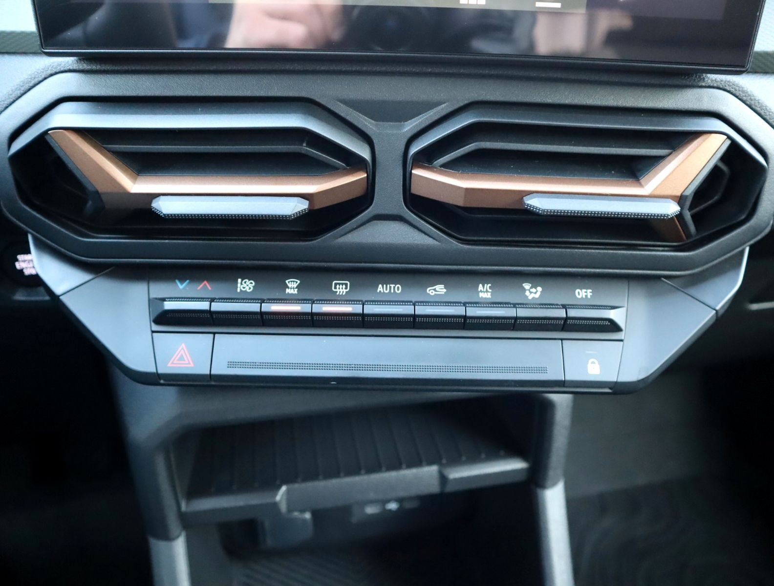 Dacia Duster III Extreme 4x4 - Samsaru's Car Outlet
