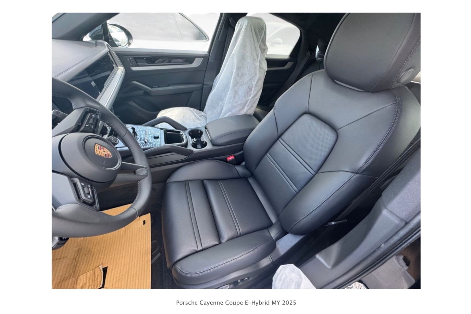Porsche Cayenne Coupé E-Hybrid - PANO  - 22" - MY2025