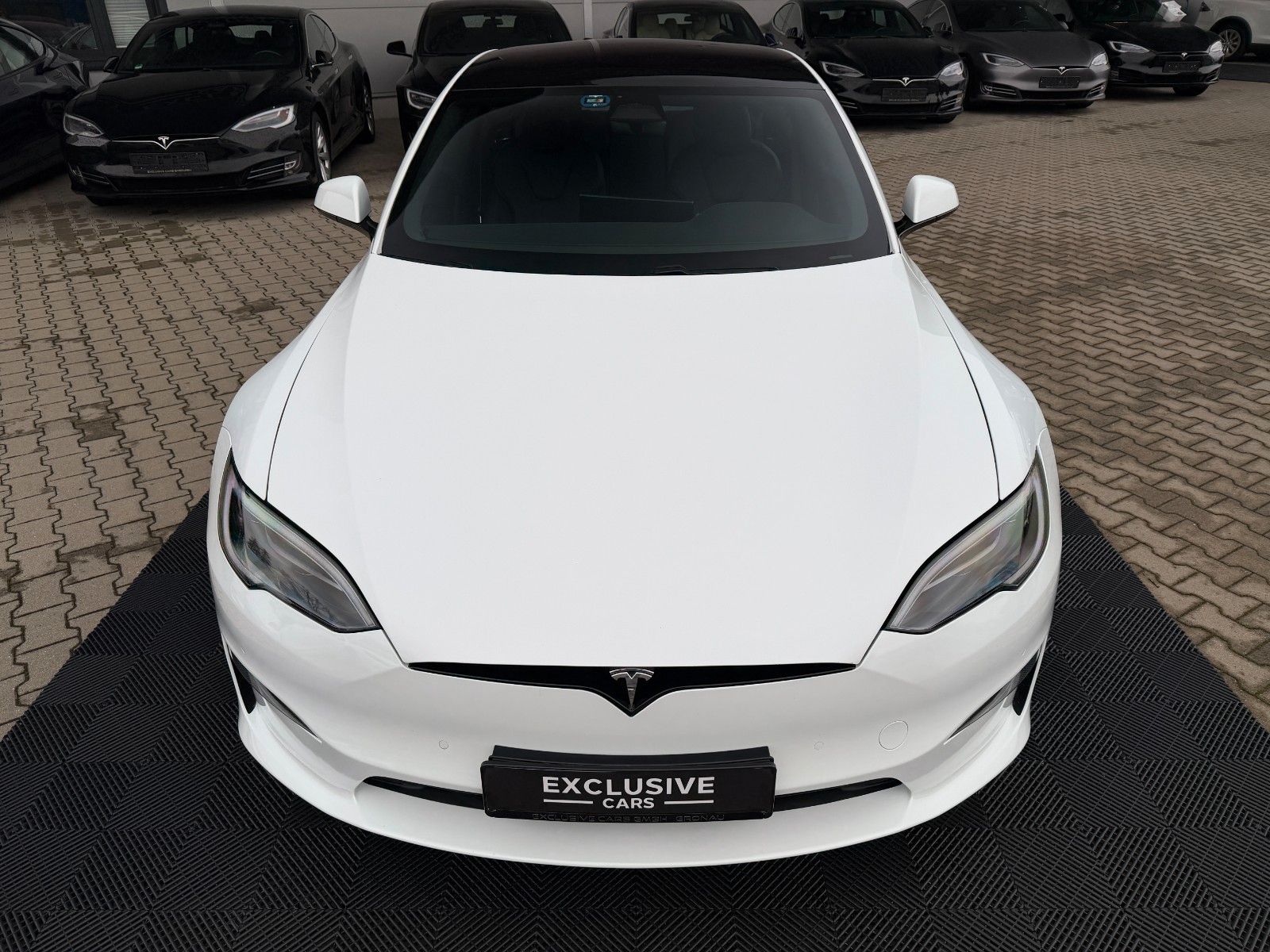 Tesla MODEL S PLAID | CARBON | 21" ARACHNID | TOW |