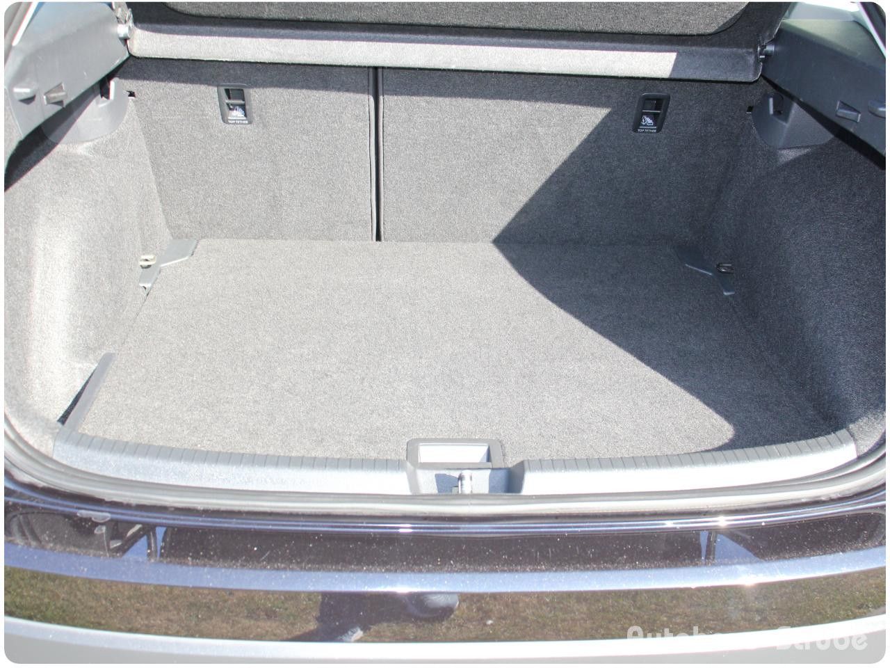 Volkswagen Taigo Life 1.0 TSI - Samsaru's Car Outlet