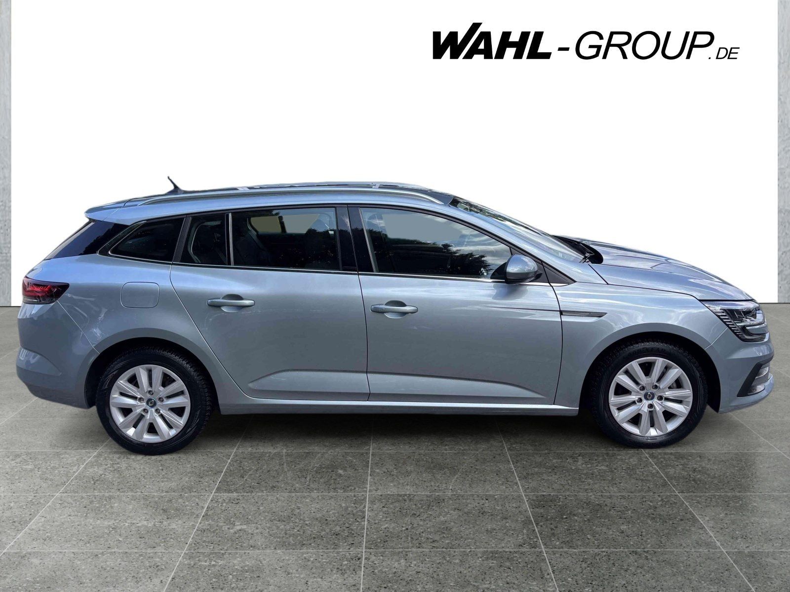 Renault Megane Grandtour ZEN E-TECH Plug-in - Samsaru's Car Outlet