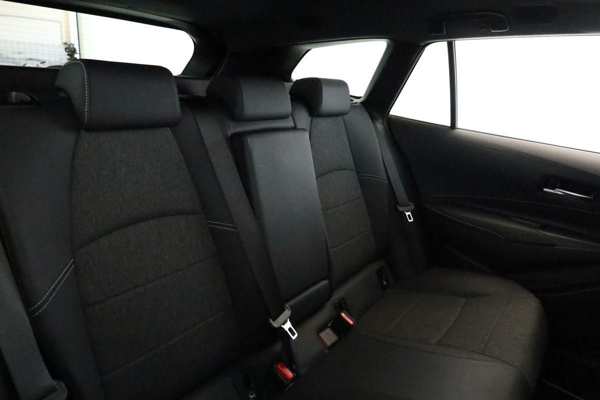 Toyota Corolla Touring Sports 1.8 CVT Team D Navi Kam