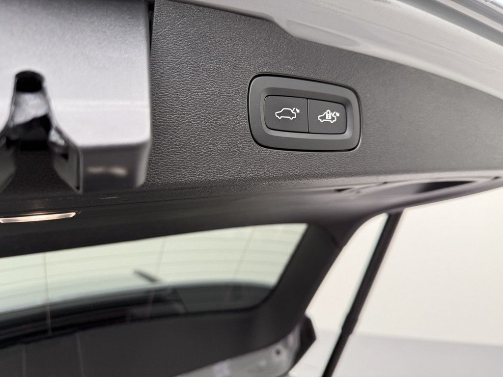 Volvo V60 Plus Dark Plug-In Hybrid ACC STANDHZ 360°