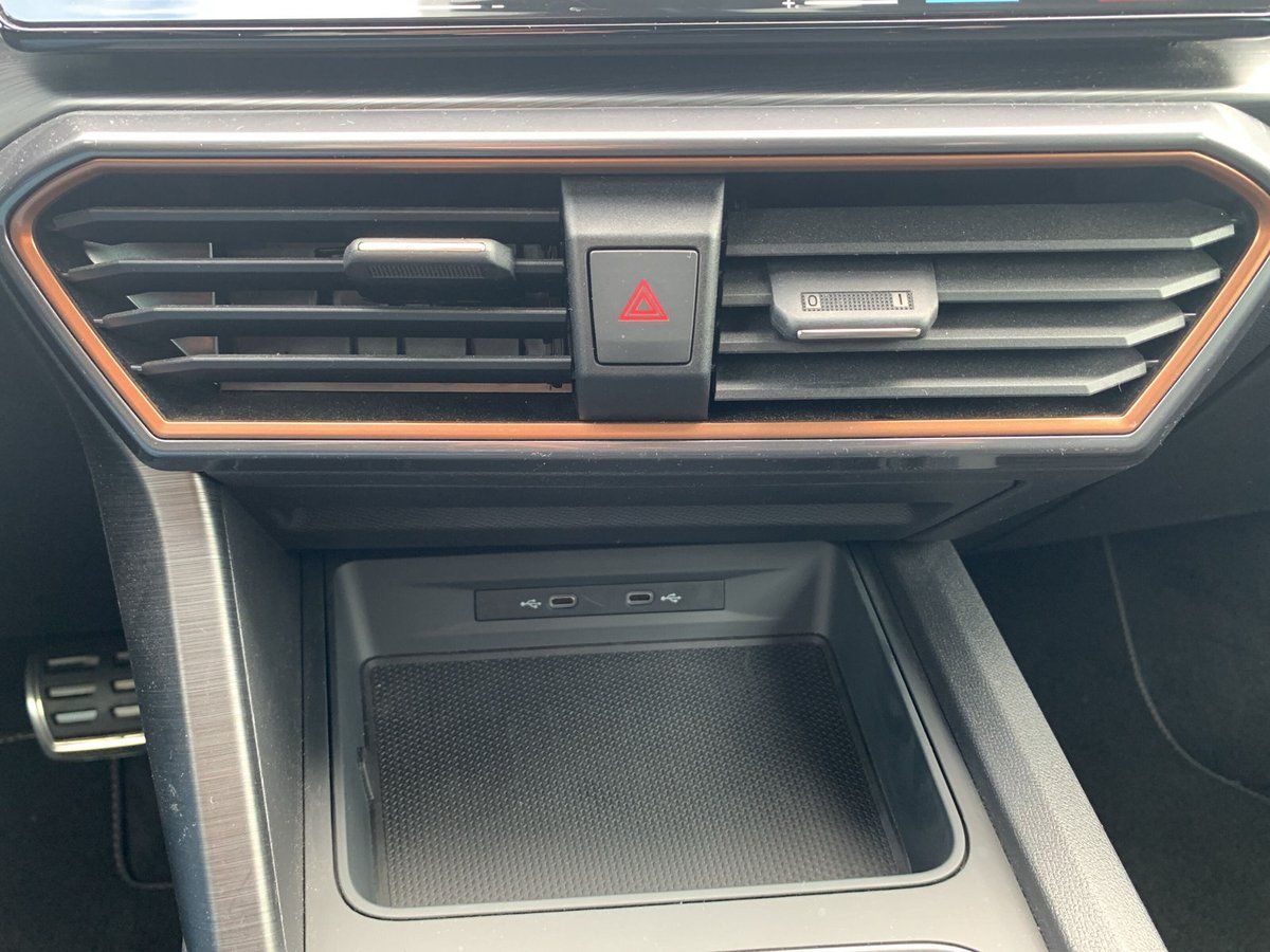 Cupra Formentor VZ 2.0 DSG 4DRIVE AHK+KLIMA+ACC+DAB+