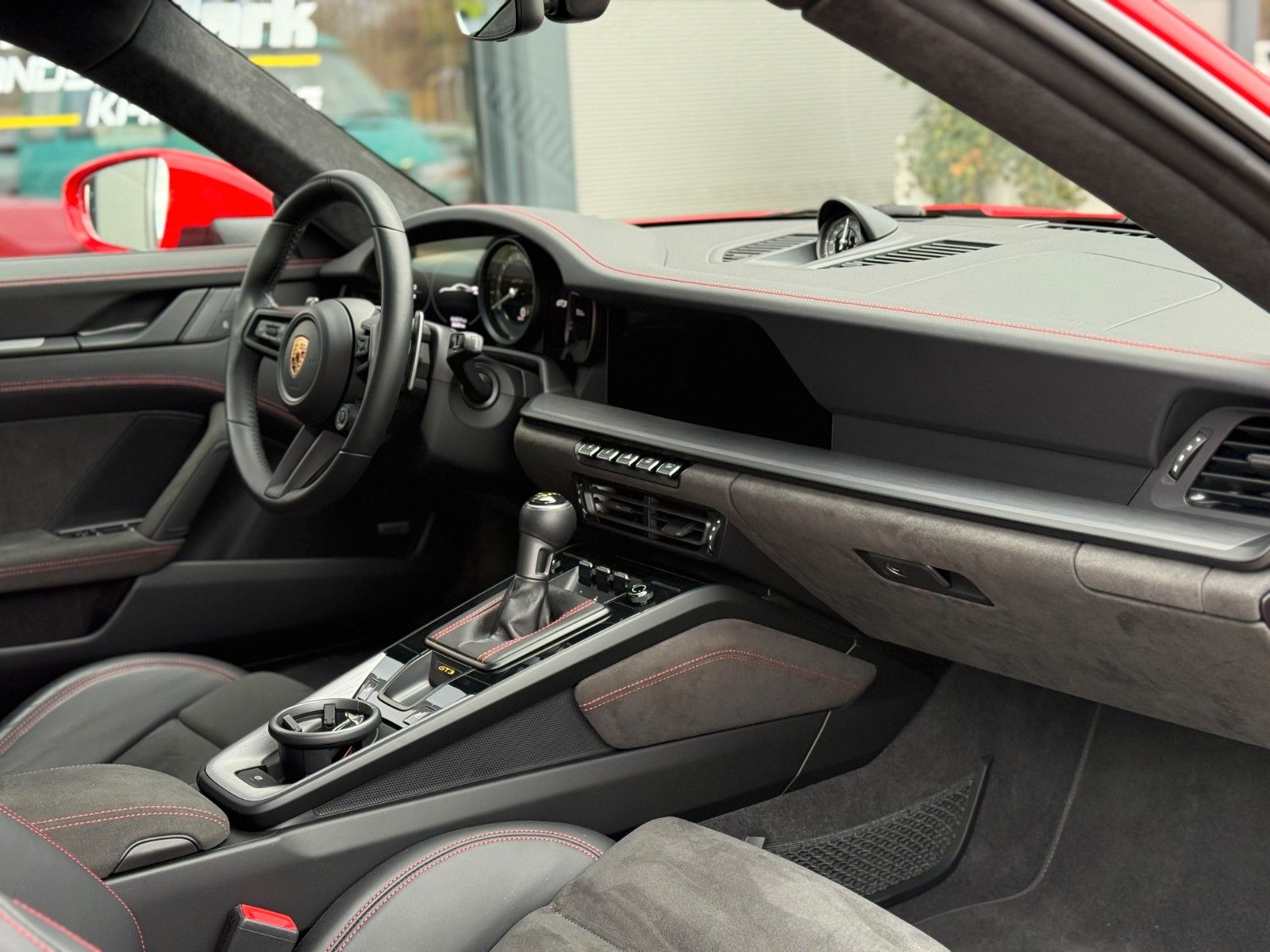 Porsche 911 GT3 - Samsaru's Car Outlet