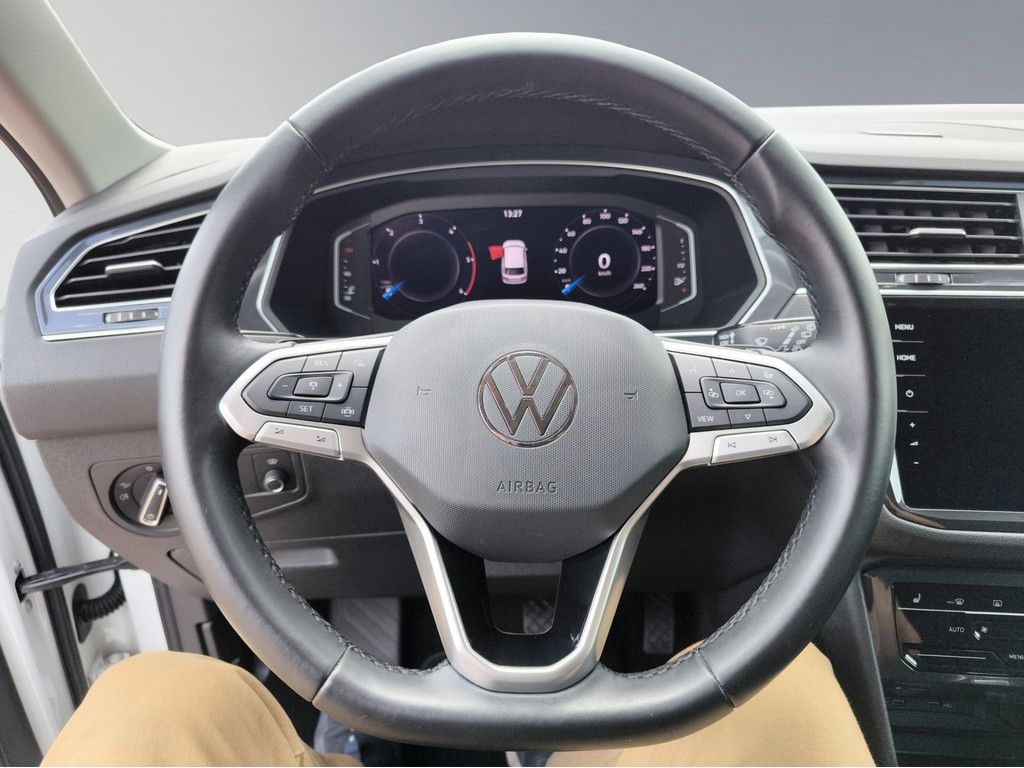 Volkswagen Tiguan Elegance 4Motion - Samsaru's Car Outlet