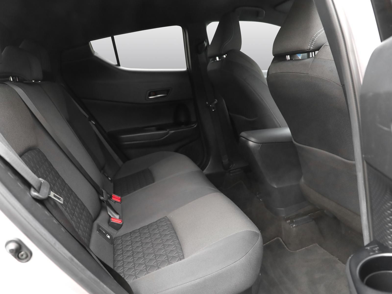 Toyota C-HR 2.0 Hybrid - Samsaru's Car Outlet